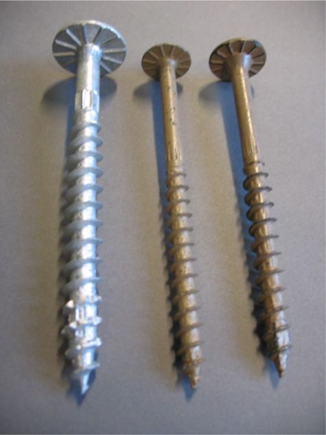SDWH TimberHex HDG (left) next to regular SDWH and SDWS screws for comparison 